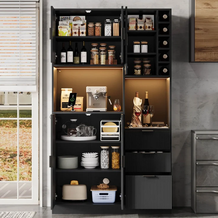 ZUBALIYA Weinschrank 105x40x180 cm, mit LED-Beleuchtung, mit Steckdosen, mit verstellbaren Einlegeböden, aus MDF, Schwarz – Bild 13