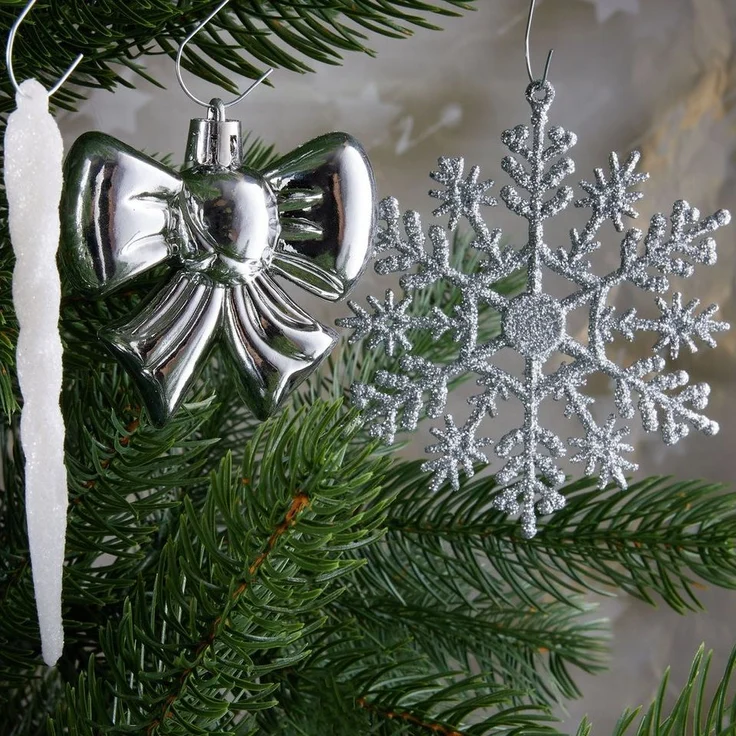 BRUBAKER Weihnachtsbaumkugel 101 Stück Premium Christbaumschmuck - Weihnachtskugel Set (101 St), Schneeflocken, Schleifen, Eiszapfen, Eicheln, Sternen Baumschmuck – Bild 2