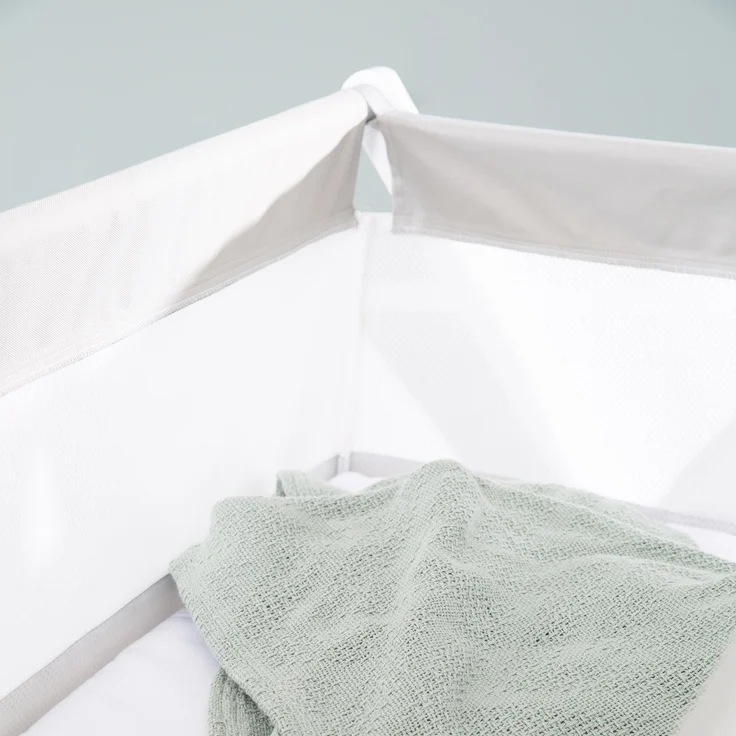 roba Stubenbett - klappbar - Holz - Canvas- & Mesh-Material - inkl. Rollen & Matratze - Weiß / Grau – Bild 4