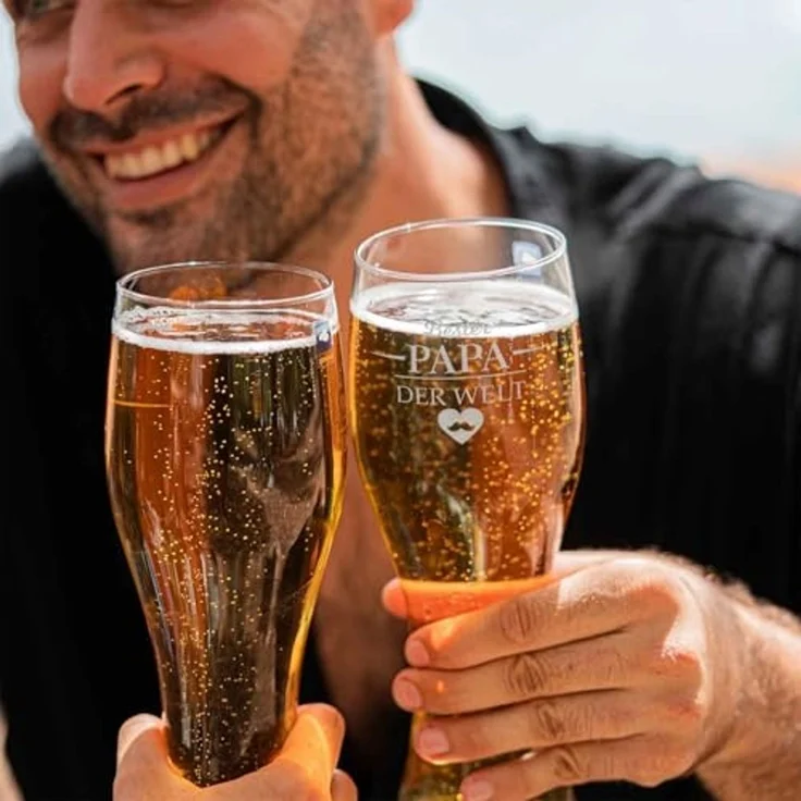 GRAVURZEILE Bierglas Leonardo Weizenglas mit Gravur - Bester Papa der Welt, Glas, Geschenk für Männer - Vatertagsgeschenk - 0,5l Weizenbierglas – Bild 4