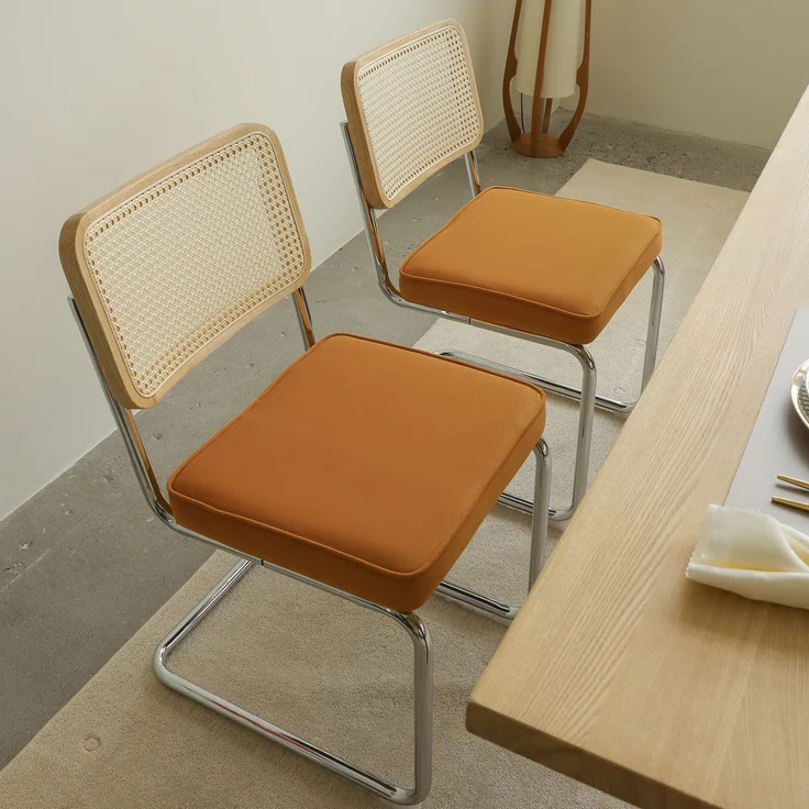 LVHOM Freischwinger 2er Set Esszimmerstuhl, Retro Küchenstuhl mit Chromgestell & Rattan-Rückenlehne, gepolsterter Samtsitz, stapelbar, moderne Wohnzimmerstuhl, Orange – Bild 7
