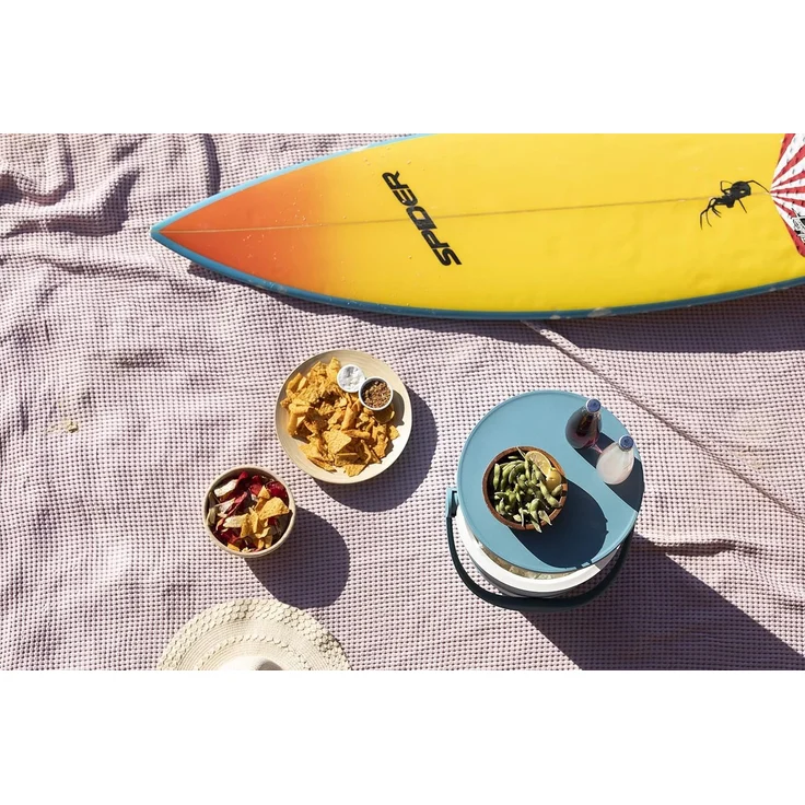 Keter Kühlbox Go Bar, mobiler 2-in-1-Getränkekühler und Serviertisch, ausziehbar, blau, wetterfest – Bild 6