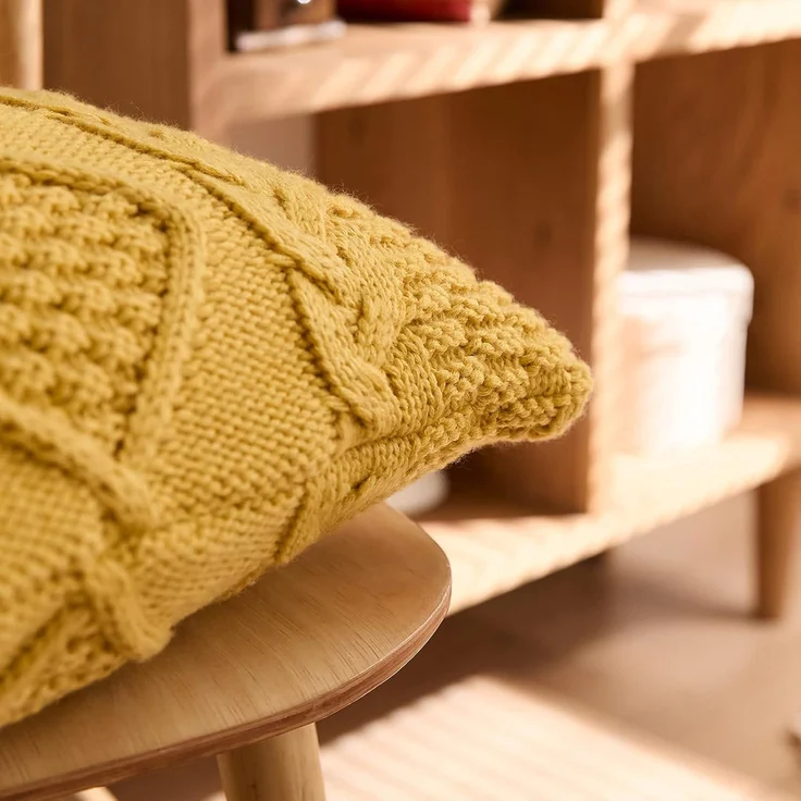 ABC Gestrickter Kissenbezug im Retro-Stil, cremeweiß – Bild 4