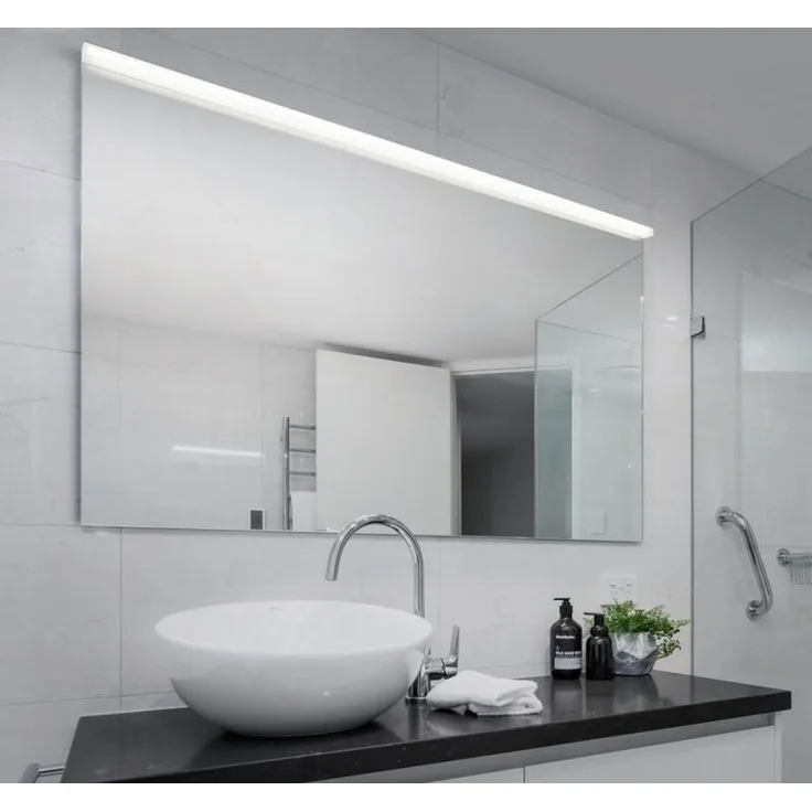 Helestra LED-Spiegelleuchte ONTA 120cm 18/2122. 04