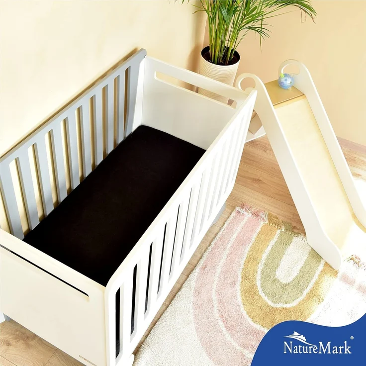 NatureMark Spannbettlaken Frottee Spannbettlaken, 80% Baumwolle / 20% Polyester, Gummizug: rundum, (2 Stück), 2er Set Kinder Spannbettlaken Frottee, Spannbetttuch 80% Baumwolle / 20% Polyester, für Babybett und Kinderbett, 70x140 cm - Schwarz – Bild 6