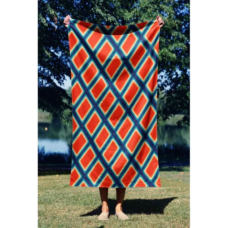 Mijolnir 'Red Boxes 70' Strandtuch, Mehrfarbig, 70 x 130 cm
