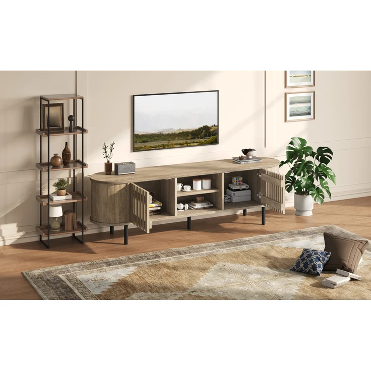 TV-Schrank Lowboard aus MDF mit durchbrochenem Holzdesign & 5 Beinen, für bis zu 65 Zoll, 160x40x47 cm, Naturholz – Bild 3