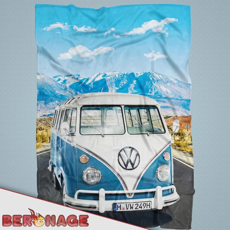 BERONAGE Tagesdecke Volkswagen Decke VW Bulli T1 Adventure Blau 150x200 cm Kuscheldecke, passend zur Bettwäsche, ideal für Sofa, Couch, Bett, Auto, Camping – Bild 4