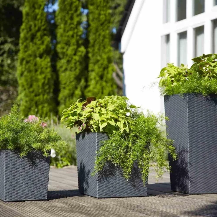Pflanzgefäß NIZZA, graphit Rillenoptik, 35 x 35 x 68 cm Kunststoffgefäß mit Einsatz – Bild 4