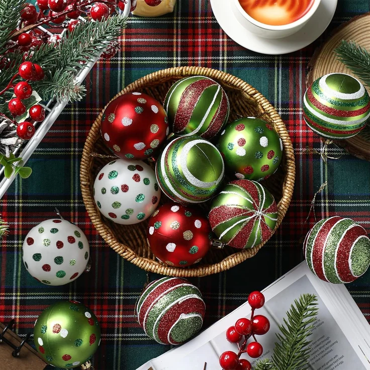 ABC 12-teiliges Dekokranz-Set, für Weihnachten, weiß, Kunststoff / Glas, 8 x 28 x 20 cm – Bild 3