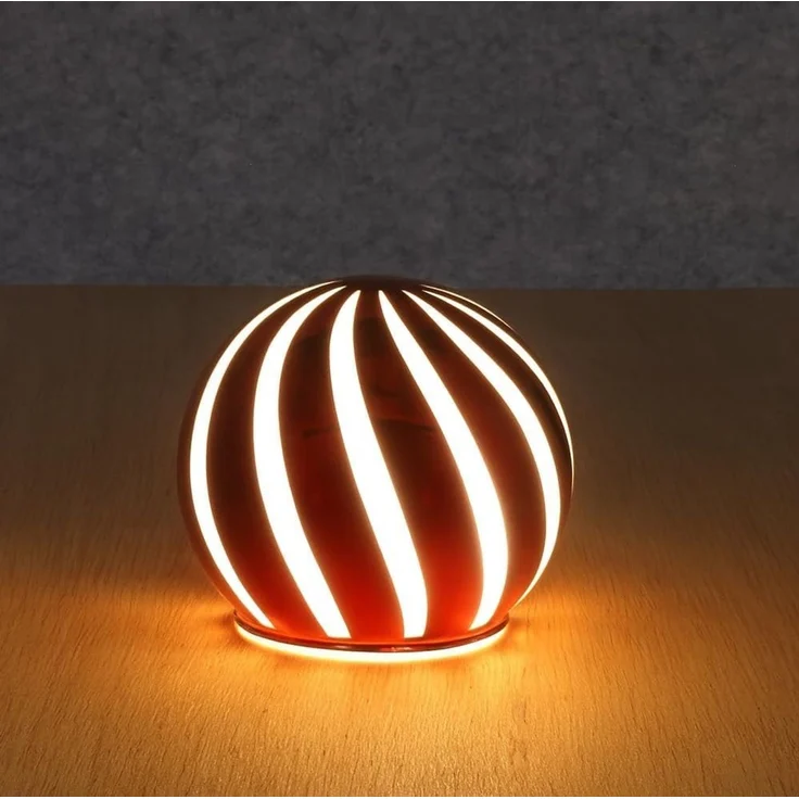 mucHome LED Kugelleuchte Deko Kugel LED Licht rot/weiß Weihnachtskugel 10cm, mit 8 LEDs – Bild 4