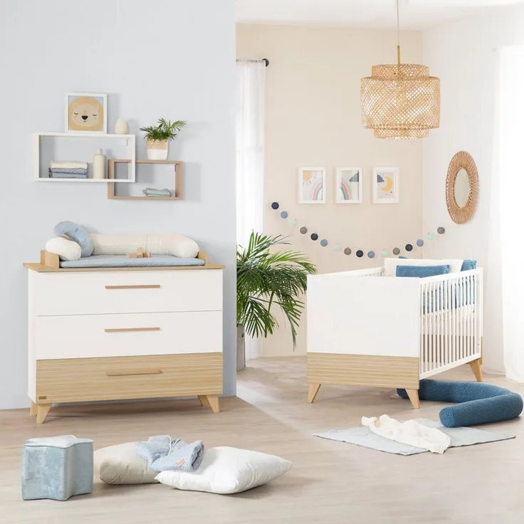 roba® Babymöbel-Set Theo - modernes Kinderzimmer in Weiß & Ulme - Holz, (2-teiliges Set, Babybett 70 x 140 cm & Wickelkommode mit Wickelansatz), Griffe & Füße aus Massivholz - Kinderzimmer Set in Weiß / Ulme