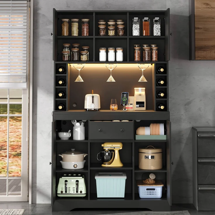 Merax 180cm Küchenschrank, Hochschrank, Weinschrank mit verstellbaren Einlegeböden, Schublade, Edelstahl-Weinglashalter, Weinflaschenfächern, farbwechselnder LED-Beleuchtung und Steckdosen, Schwarz – Bild 3