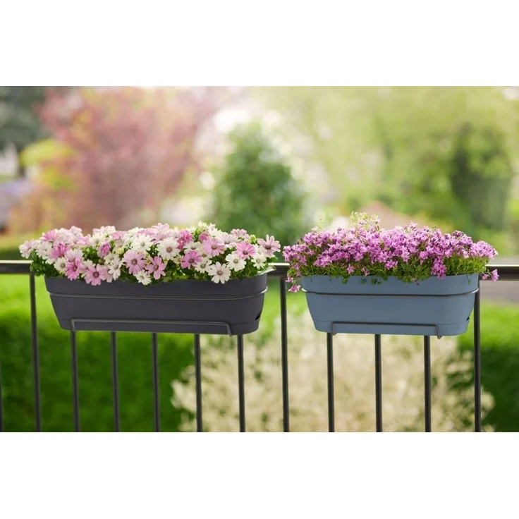 elho Vibia Campana Balkonkasten Allin1 70 mit Wasserreservoir - Übertopf für Balkon - 100% recyceltem Plastik - Ø 70. 4 x H 17. 7 cm - Schwarz/Anthrazit – Bild 8