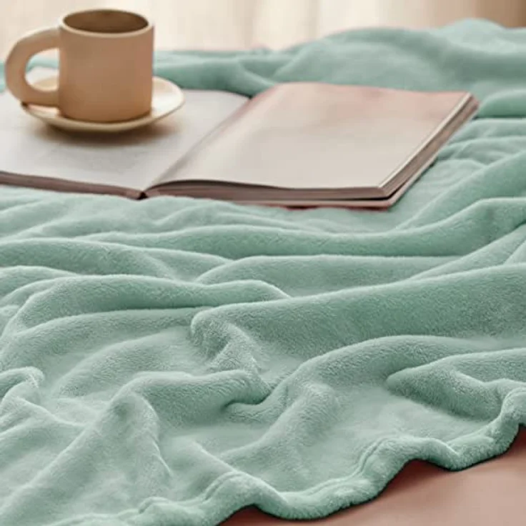 BEDSURE Kuscheldecke Flauschig Decke Fleecedecke - Wohndecke Warm Winter Weich, Sofadecke Kleine, Decke Couch Blanket, Kuscheldecke Kinder, Wohn- & Kuscheldecken 130x150 cm, Sofa überwurfdecke Grün – Bild 5