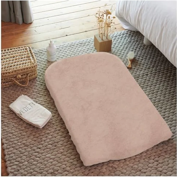 TINÉO – Set aus 2 Wickelauflagenbezügen – Schwammmaterial – elastische Ecken – Made in Europe – 75x50 cm (Haselnuss) – Bild 3