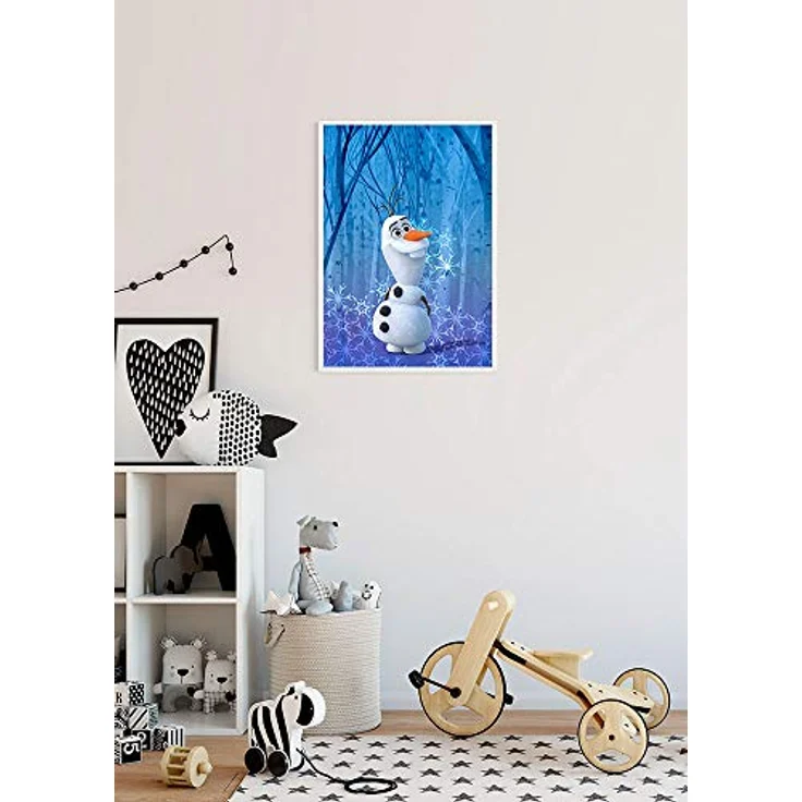 Komar Disney Wandbild Frozen Olaf Crystal, Kunstdruck 50 x 70 cm, bunt, fotorealistischer Druck auf Premium-Poster Fotopapier, ohne Rahmen – Bild 2