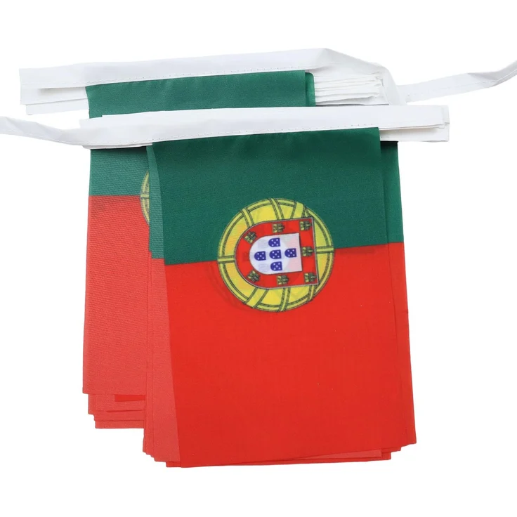 AZ FLAG - Fahnenkette Portugal 6 Meter Mit 20 Flaggen - 21x14 cm - Portugiesische Girlande Flaggenkette 14x21 cm