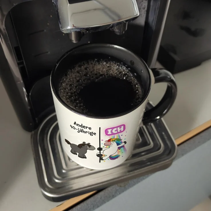 speecheese Tasse 40. Geburtstag Kaffeebecher Schwarz mit lustigem Spruch: Einhorn – Bild 7