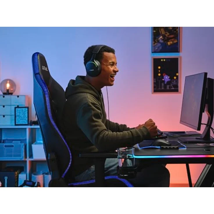 Trust Gaming GXT 709 Luminus RGB Gaming Tisch mit LED Beleuchtung, 10 Modi, USB-Betrieb, Gaming Schreibtisch mit Headset und Getränkehalter, Computertisch 120x60 für Büro, Gamer - Schwarz – Bild 9