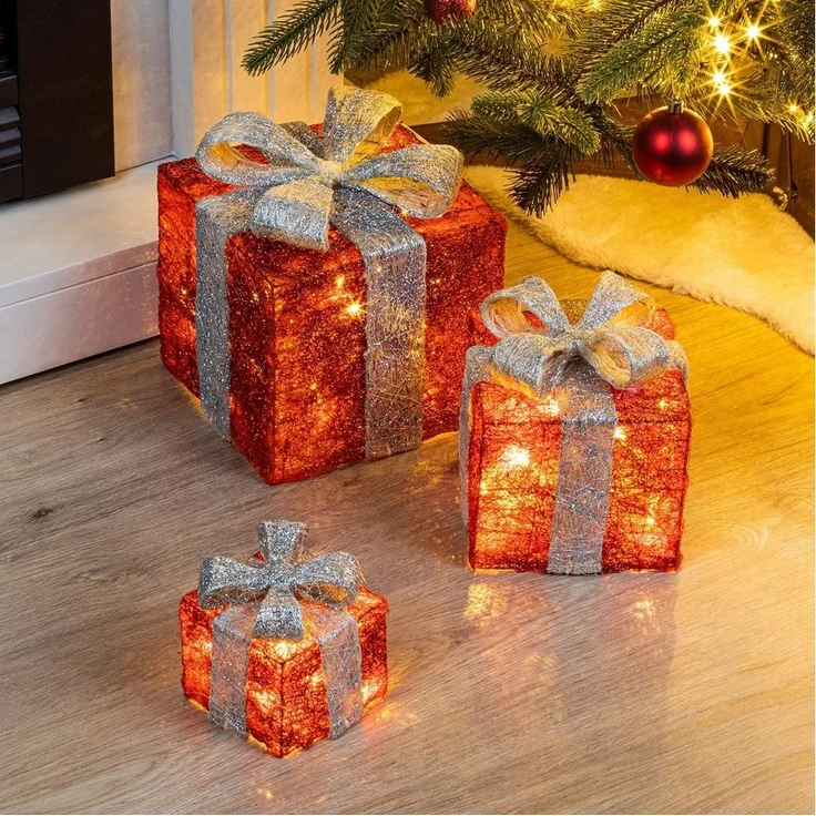 Spetebo LED Dekoobjekt LED Geschenkboxen mit Timer 3er Set - rot / grau, Timerfunktion, LED fest verbaut, warm weiß, Weihnachts Deko Boxen warm weiß beleuchtet – Bild 1