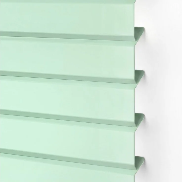 Victoria M. Jalousie LightLess Prime Aluminium-Jalousie 50x130 cm Mondschein-Grün matt, mit Bohren, ohne Bohren, geklemmt oder verschaubt, L Profil 25 mm Lamellen, feuchtigkeitsbeständig, verdunkelnd – Bild 3