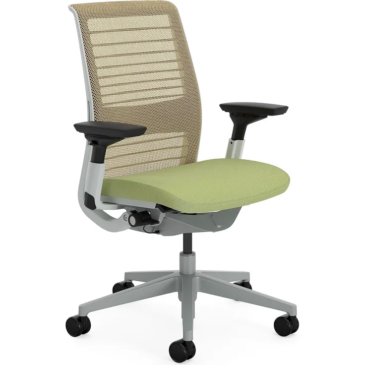 Steelcase Think Ergonomischer, höhenverstellbarer Bürostuhl mit verstellbarer Lordosenstütze und Armlehnen, atmungsaktiver 3D-Strick-Rückenlehne in Beige und bequemer Bezug in Spross