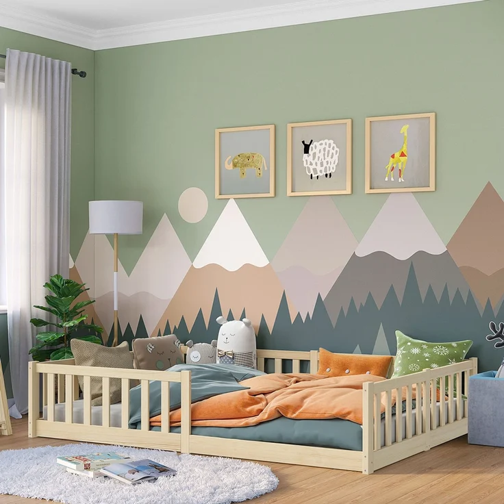 Bellabino 'Vere' Bodenbett 140x200 cm, natur, Massivholz Kiefer, Montessori Kinderbett mit Rausfallschutz und Lattenrost – Bild 1