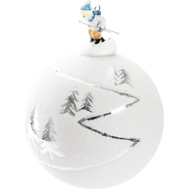 BRUBAKER Weihnachtsbaumkugel Premium Weihnachtskugel - Skipiste mit Ski/Schlitten Porzellan Figur (1 St), Glitzer Kugel mit Schnee Landschaft - 10 cm Glas Baumkugel Handarbeit