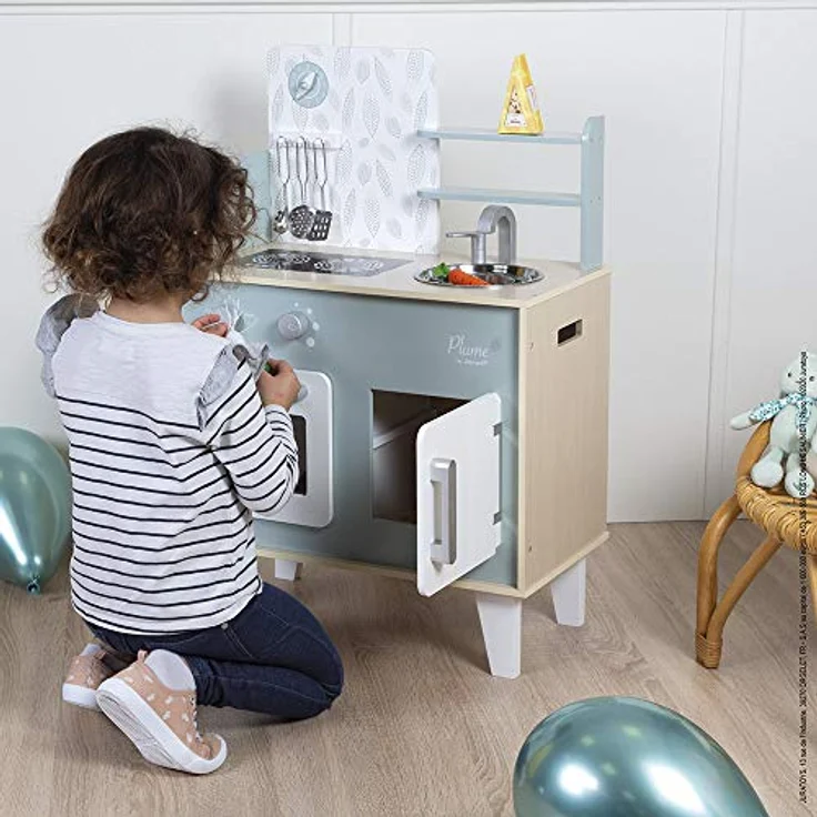 Janod - Küche ‘Plume’ - Kinderküche aus Holz mit Backofen, Edelstahlspüle, Schrank, Induktionskochplatten und Uhr - Spielküche mit 5 Zubehörteilen - Ab 3 Jahren, J06608 – Bild 7
