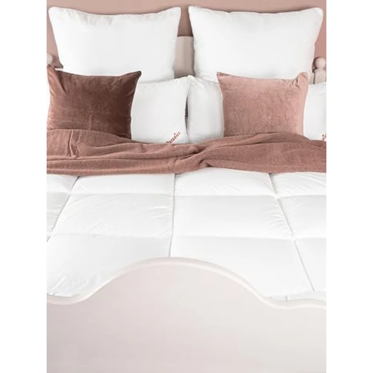 Paradies Kunstfaserbettdecke Runa Bio, Füllung: 100% Polyester, Bezug: 100% Bio-Baumwolle (kbA), extra voluminöse, kuschelige & warme Winterdecke, vegane Daunendecke – Bild 3