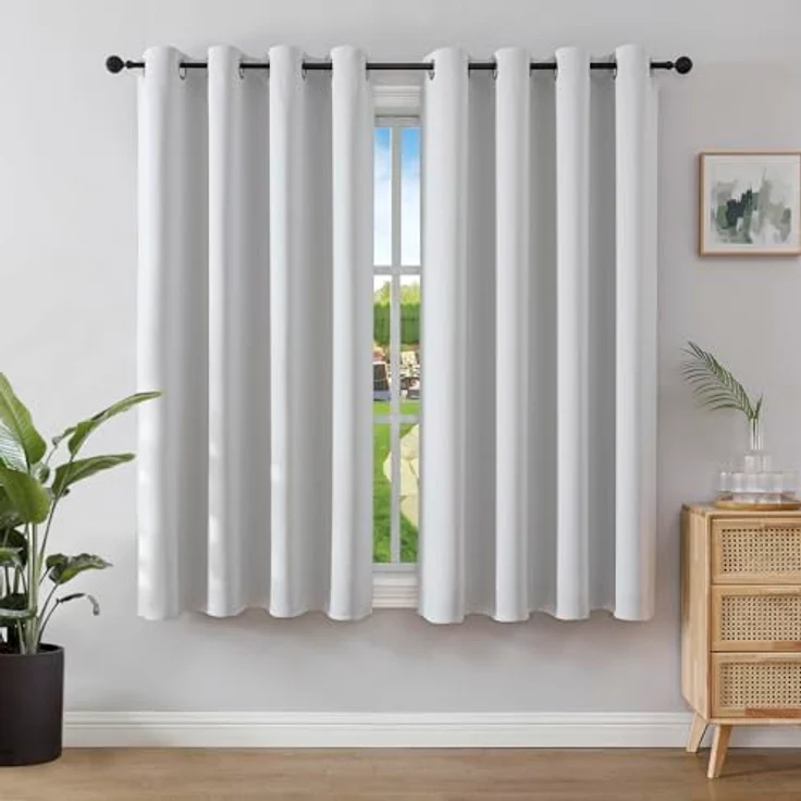 Joydeco Verdunkelungsvorhänge Grauweiß mit Ösen 2er Set H 137 x B 117 cm, Kurze Vorhänge Blickdichte 137 cm Lang für Küche Schlafzimmer – Bild 1
