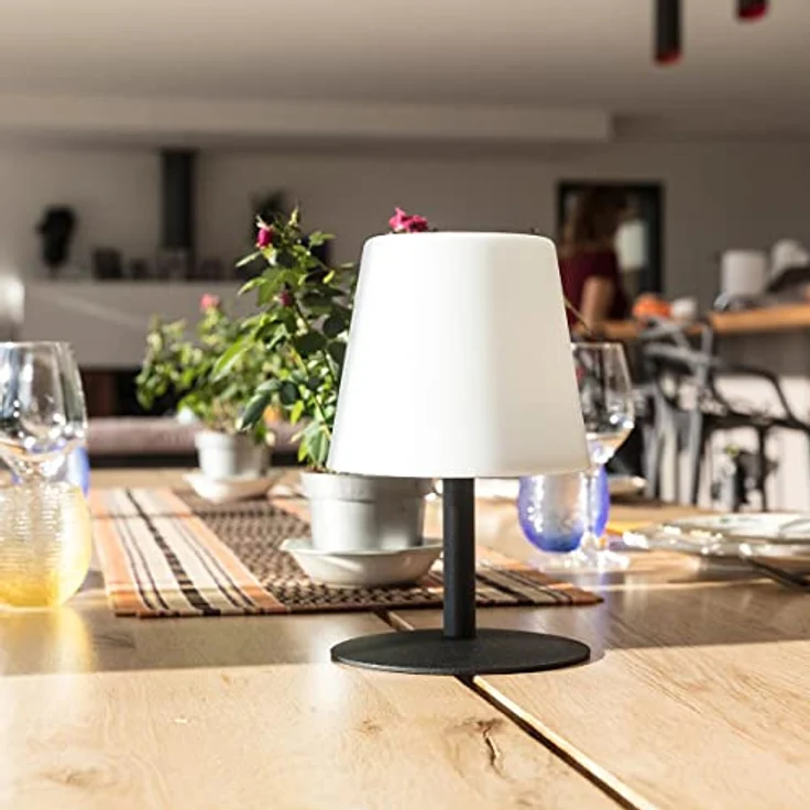 LUMISKY Standy Mini Dark, kabellose LED-Nachttischlampe in Schwarz, dimmbar, bis zu 8 Stunden Akkulaufzeit, spritzwassergeschützt und UV-beständig – Bild 6