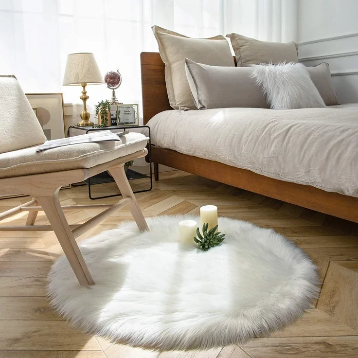 HEQUN Faux Lammfell Schaffell Teppich, Lammfellimitat Teppich Longhair Fell Optik Nachahmung Wolle Bettvorleger Sofa Matte (60x60 cm, Weiße) – Bild 7