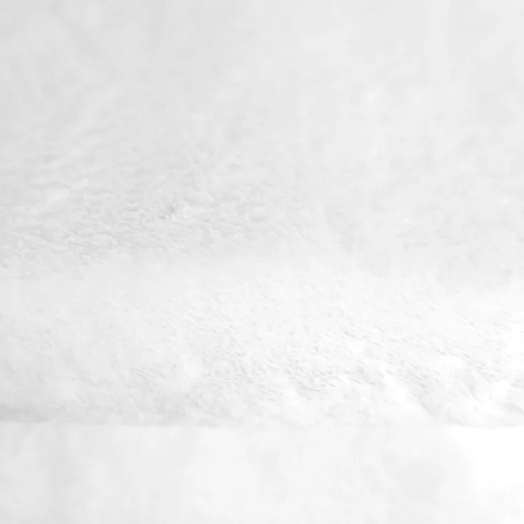Kuschelige Decke 150x200 cm Fleecedecke Wohndecke aus Polyester Tagesdecke Weiß – Bild 2