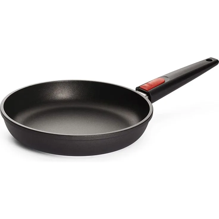 Woll Nowo Titanium Flachpfanne-Induktiv, Ø 24 cm, 5 cm hoch, mit abnehmbarem Stiel-Geeignet für alle Herdarten, Aluminium Gusspfanne, backofenfest, schwarz