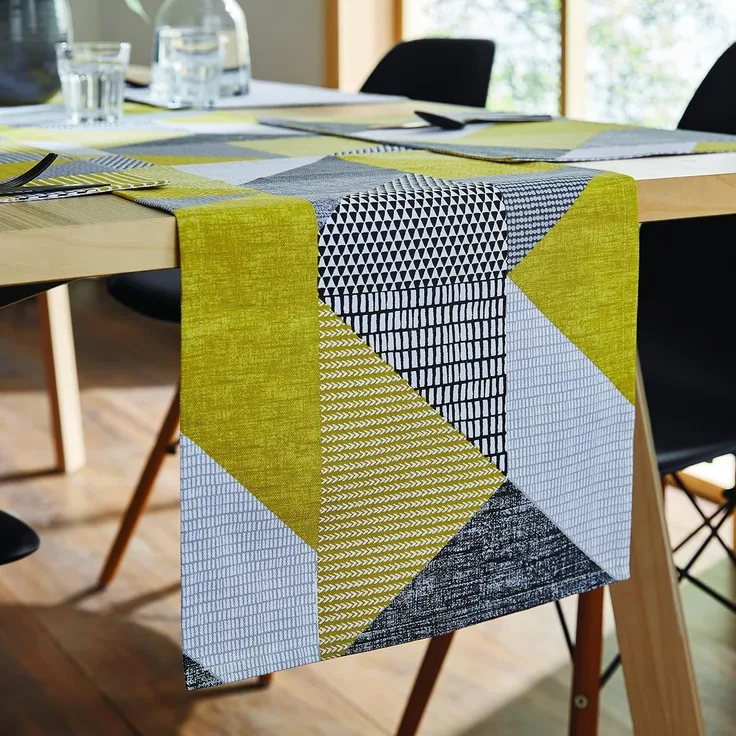 Catherine Lansfield Dining Larsson Tischläufer Geo Baumwolle 33x220 cm ockergelb