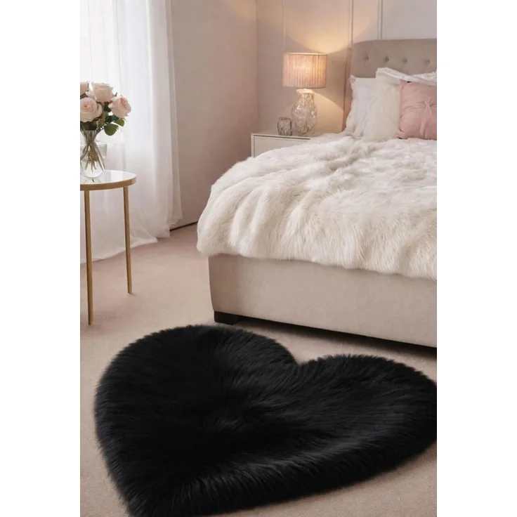 Lammfell Teppich Herz Schwarz