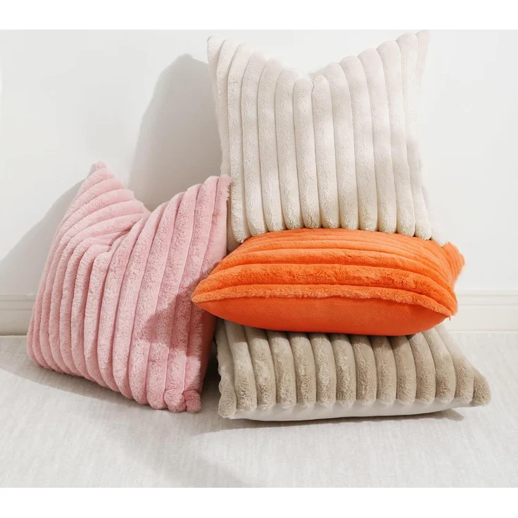 ABC Kissenbezug-Set aus Kunstfell, 2-teilig, orange, 50 x 50 cm – Bild 4