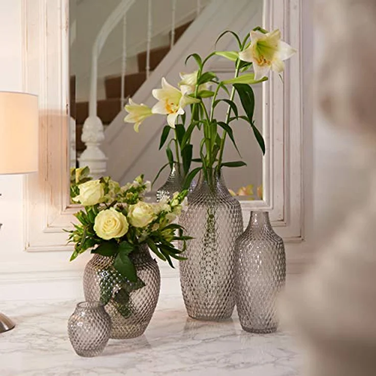 LEONARDO Poesia Tisch-Vase, handgefertigte graue Deko-Vase aus Glas, 30 cm hoch, ovale Blumen-Vase mit Relief-Optik und multifunktionalem Design – Bild 4