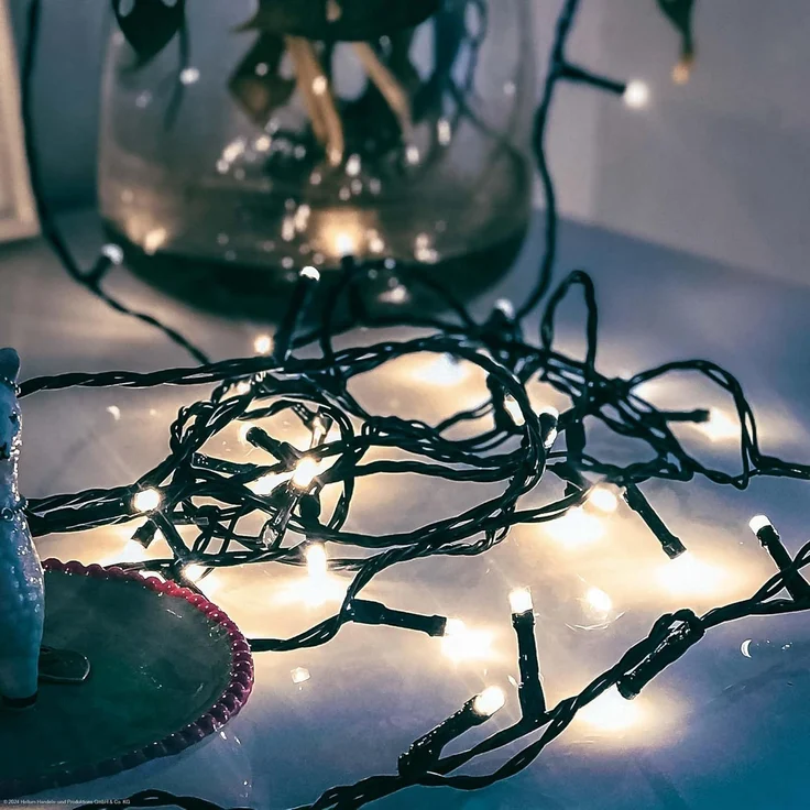 hellum LED Lichterkette außen kaltweiß mit 80 LED, beleuchtete Länge 7,9 m, Lichterkette mit Stecker und Timer für außen, mit grünem Kabel – Bild 1