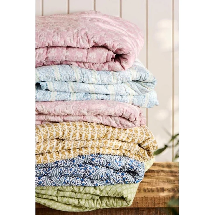 Ib Laursen Decke Quilt Tagesdecke Überwurf 180x130cm Rot Grün Blumen 07924-00 – Bild 3