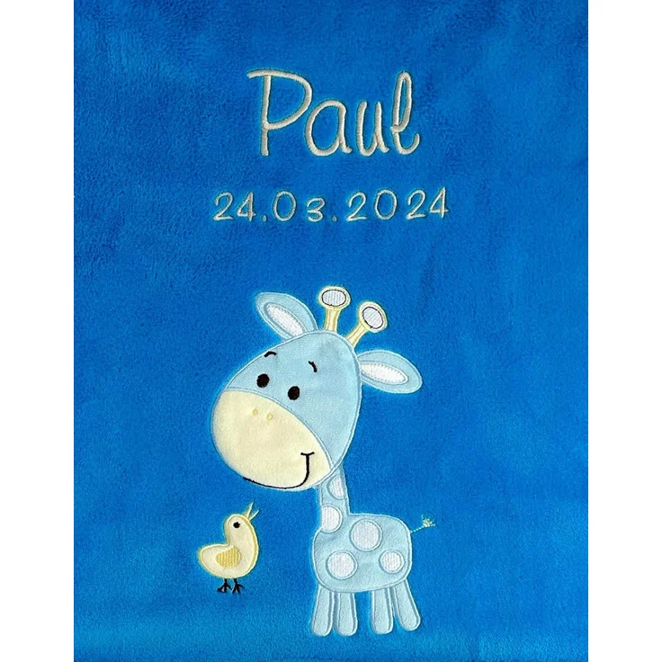KIDDI-MEDIA Babydecke mit Name und Geburtsdatum Bestickt/kuschelig weich / 1A Qualität (Blau - Giraffe)