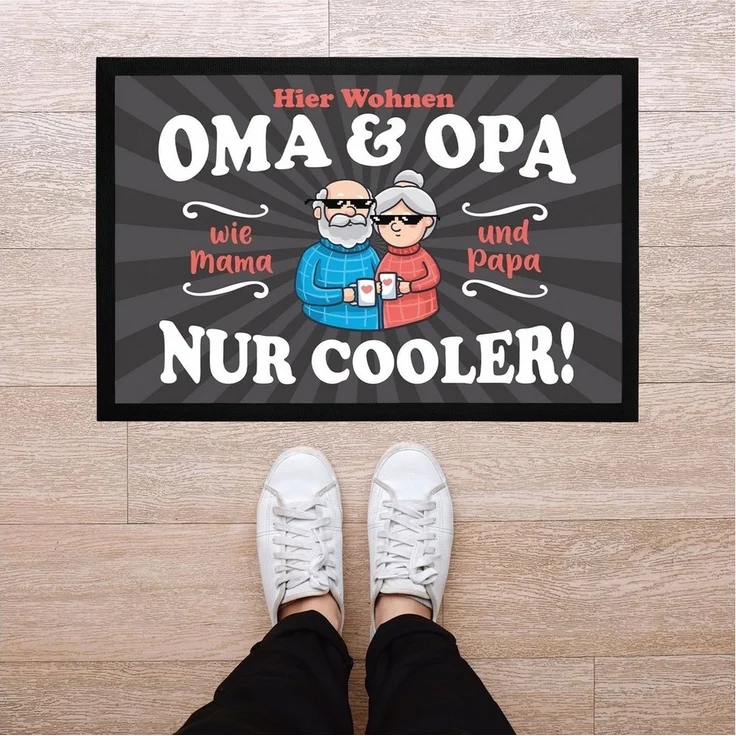 MoonWorks Fußmatte Fußmatte Geschenk Hier wohnen Oma und Opa Großeltern lustige, rechteckig – Bild 2