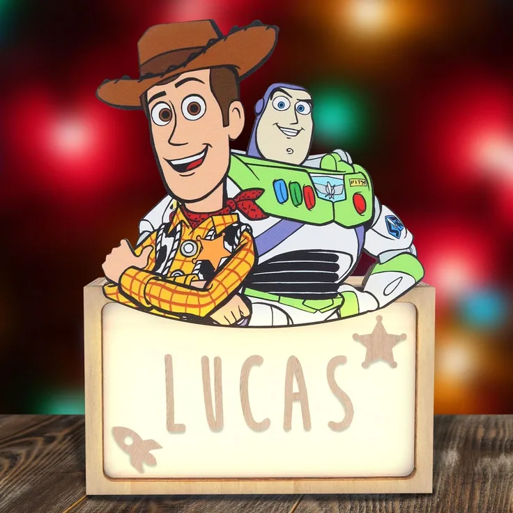WONDEE Offizielle Disney Toy Story Lampe Personalisierte - Nachtlicht Kinder von Buzz Lightyear und Woody, Taufgeschenke Personalisierte Geschenke für Kinder und Baby, Disney Toy Story Geschenke