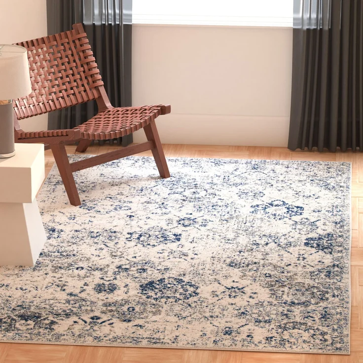 SAFAVIEH Distressed Teppich für Wohnzimmer, Esszimmer, Schlafzimmer - Madison Collection, Kurzer Flor, Weiß und Königsblau, 91 X 152 cm