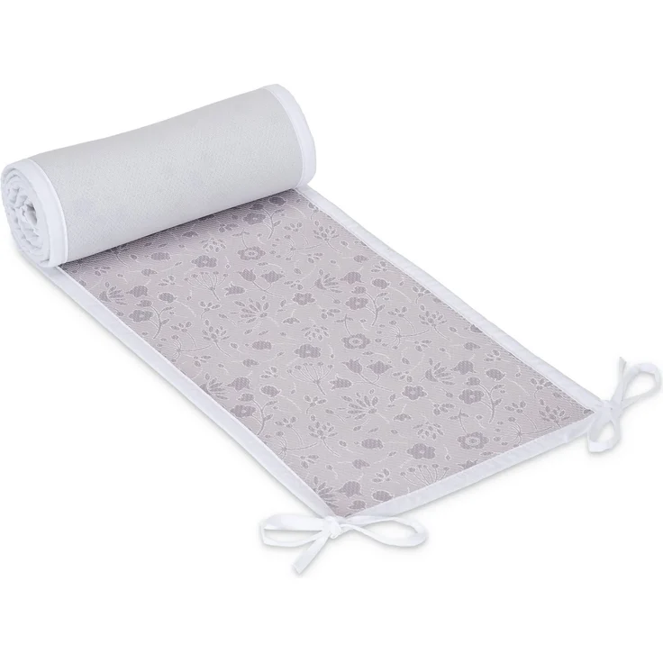 FabiMax Nestchen/Bettumrandung aus atmungsaktivem Netzstoff, 190 cm (50/90/50) - für Beistellbett Basic, graue Blümchen