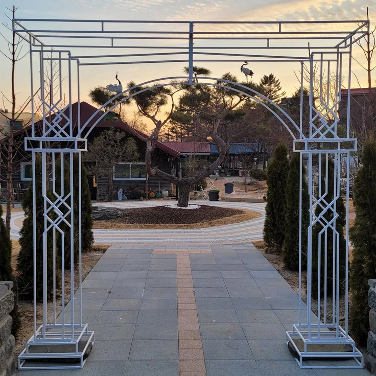 UNHO Gartenbogen aus Metall Wei? 260 x 38 x 258 cm