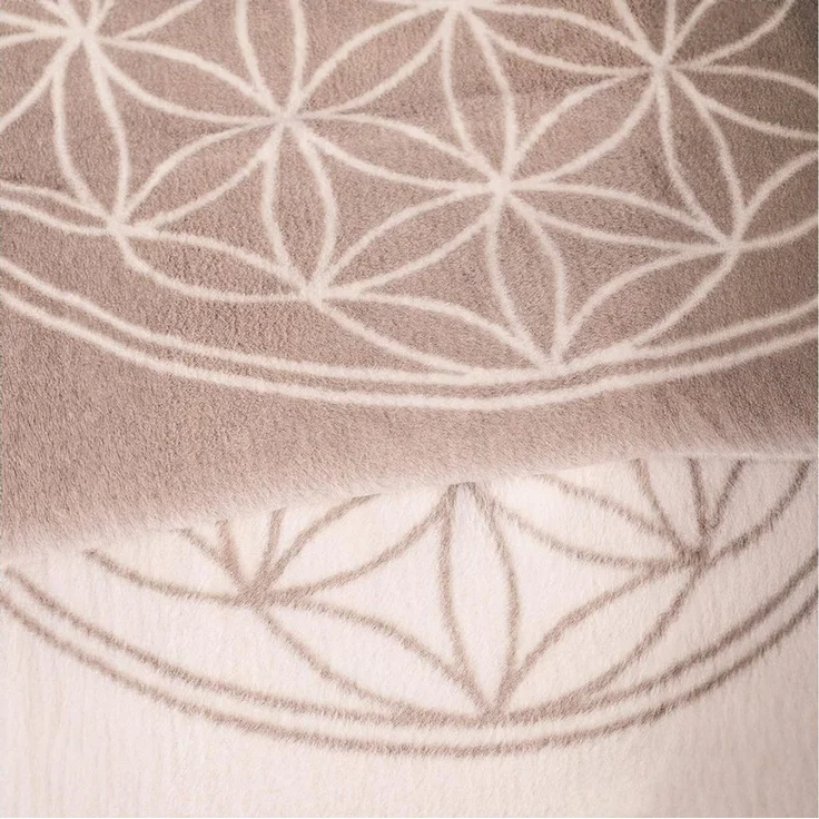 Wolldecke J2BG Kuscheldecke Baumwolle, Blume des Lebens Grau-Ecru, 150x200cm, Glart – Bild 4