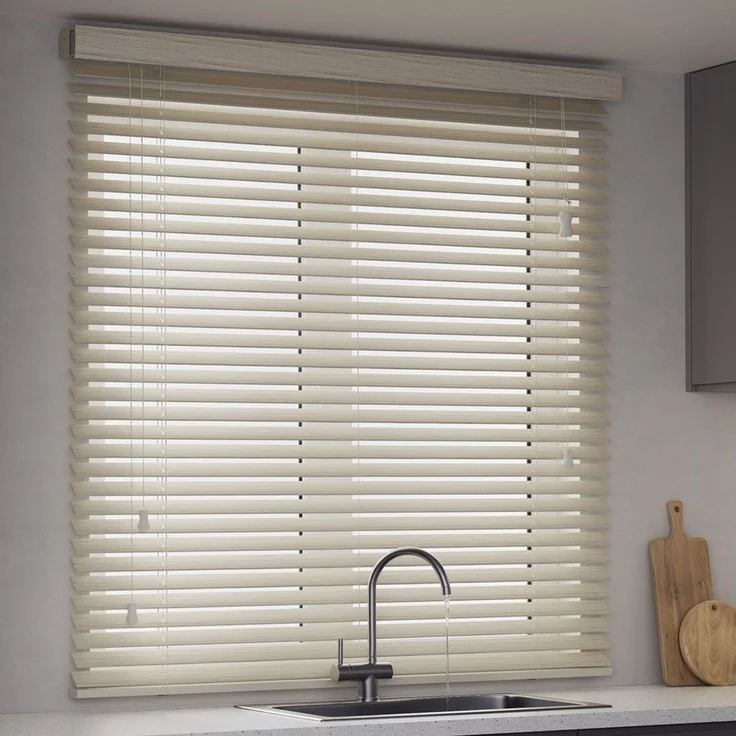 Victoria M. Jalousie KAYA Jalousie in Holzoptik 35 mm, 70x130 cm, holzhell strukturiert, mit Bohrenohne Bohren, freihängend, 35 mm, Individuelle Lichtregulierung – Bild 1